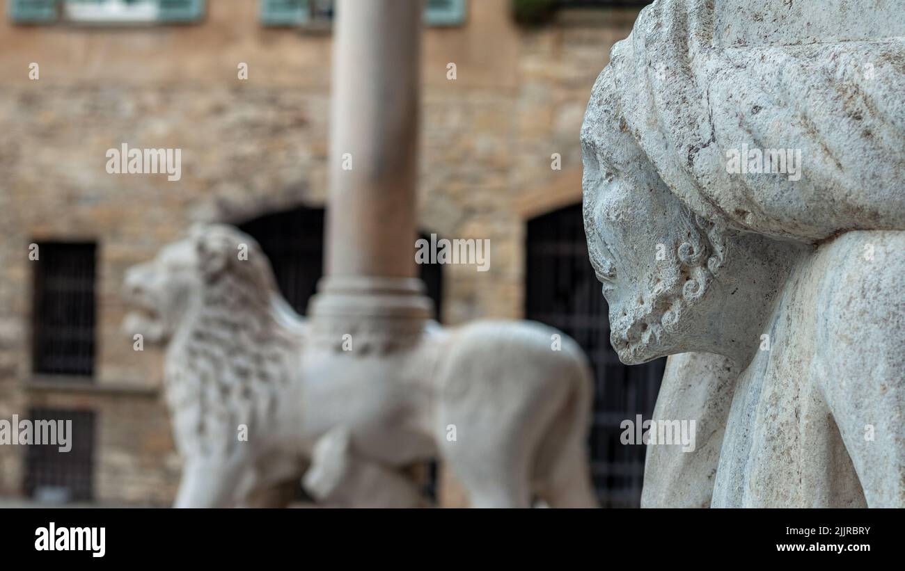 Eine Löwenskulptur in der Basilica di Santa Maria Maggiore Stockfoto