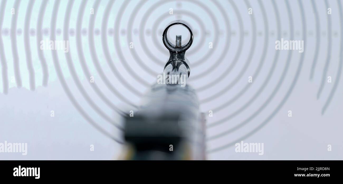 Eine Luftpistole mit Munitionsmittel für Sportschützen Stockfoto