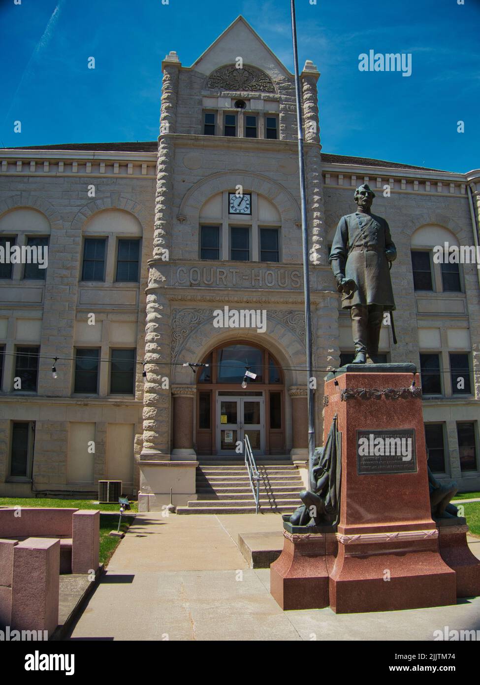 Carroll County Missouri Courthouse in Carrollton MO - General James Shields Statue Stockfoto