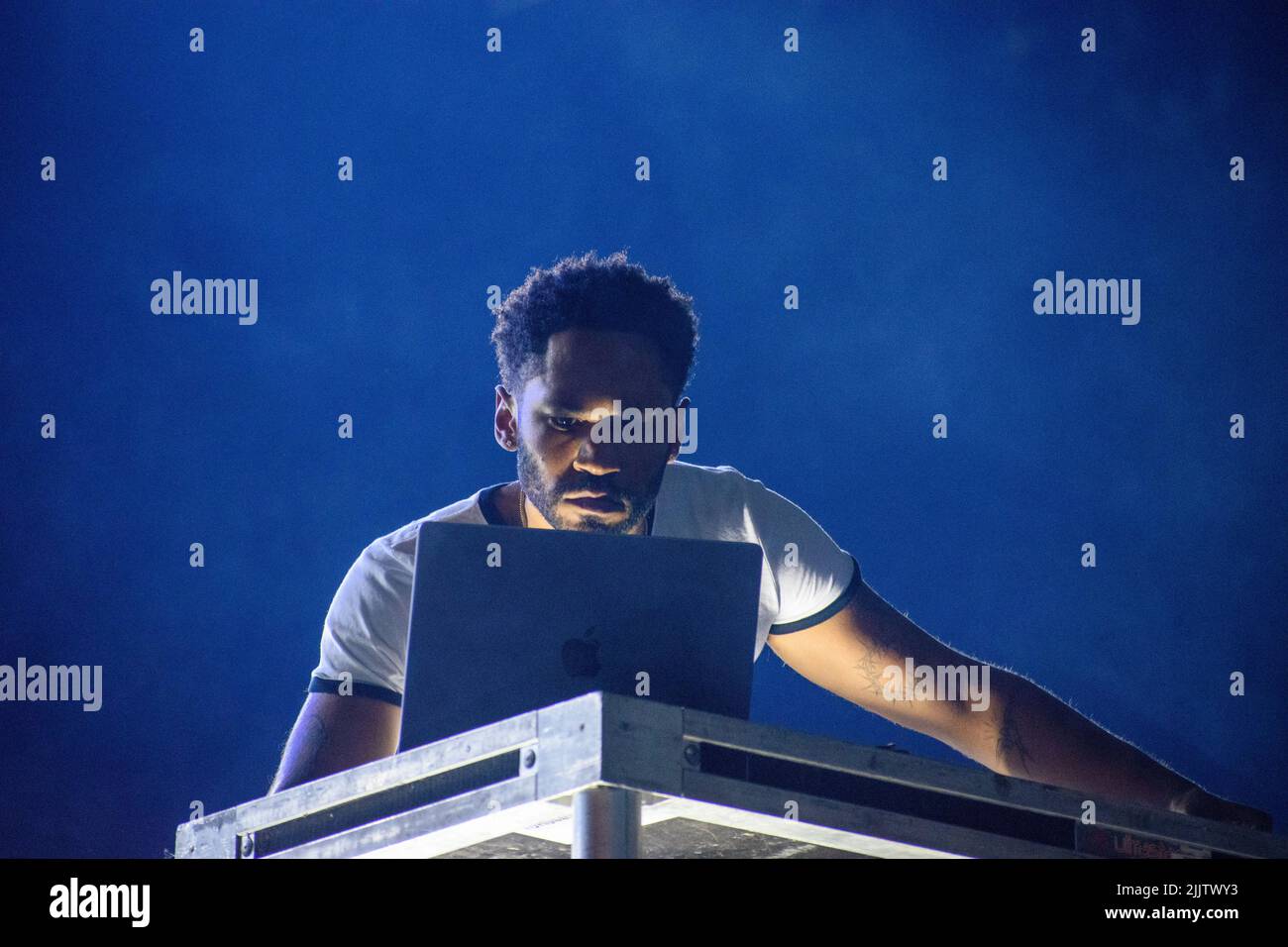 Detroit, USA. 27.. Juli 2022. Kaytranada tritt am 27. Juli 2022 zur Unterstützung der After Hours Til Dawn Tour der Weeknd im Ford Field auf. (Foto von Andrew Roth/Sipa USA) Quelle: SIPA USA/Alamy Live News Stockfoto