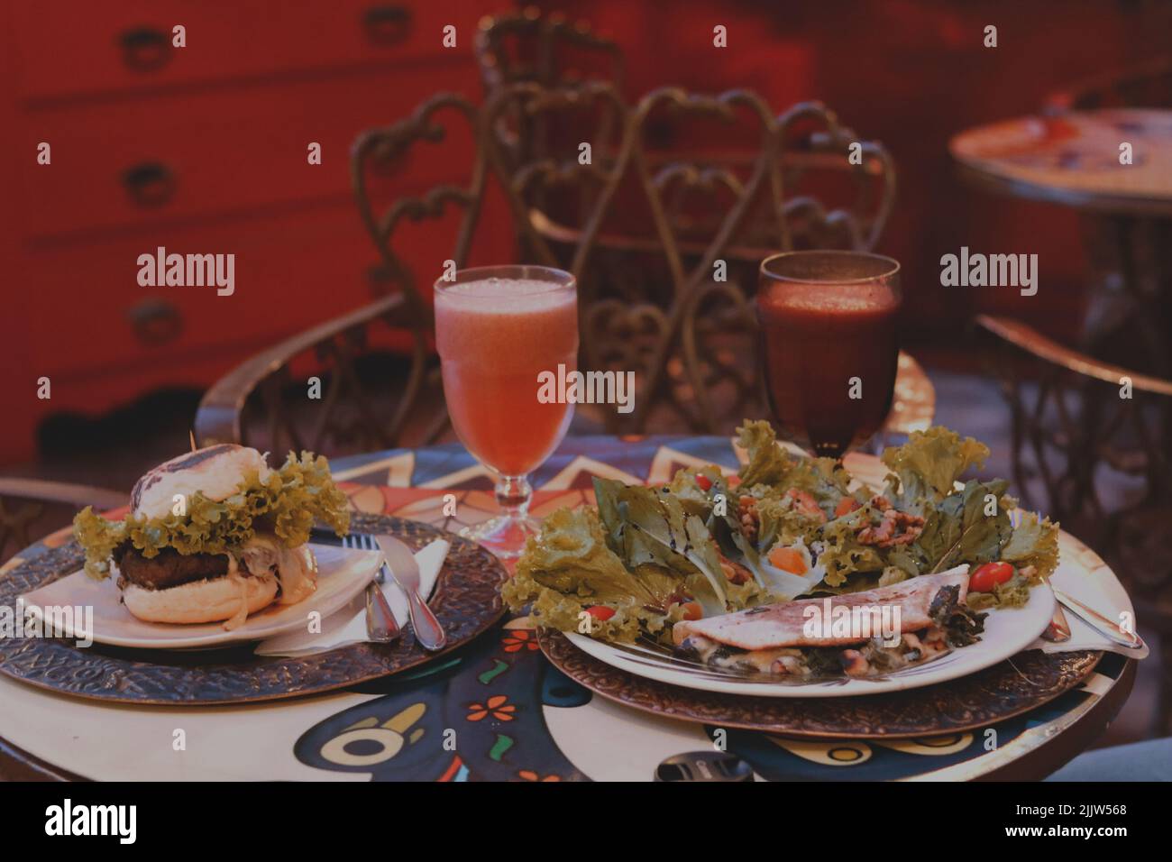indisches Tischset mit gesunder Ernährung Stockfoto