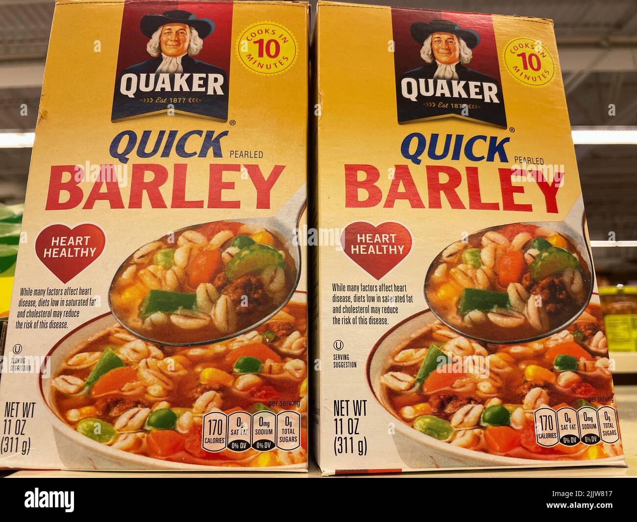 Grovetown, GA USA - 05 04 22: Einzelhandelsgeschäft Quaker Barley Stockfoto