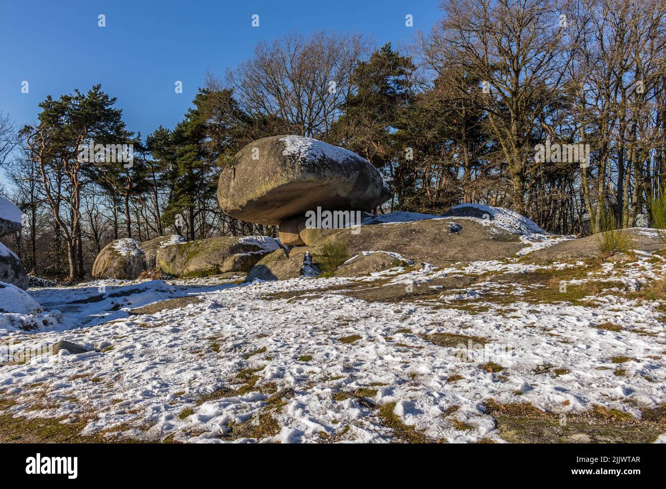 Die Felsenhaufen von Les Pierres Jaumatres befinden sich auf dem Mont Barlot, südlich der Stadt Boussac im Département Creuse, Frankreich Stockfoto