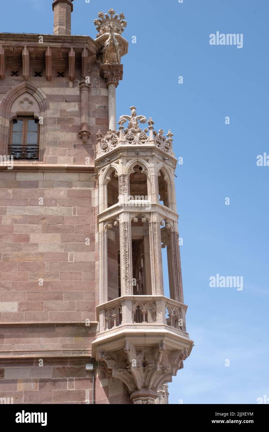 Detail des Palastes von Sobrellano in Comillas Stockfoto