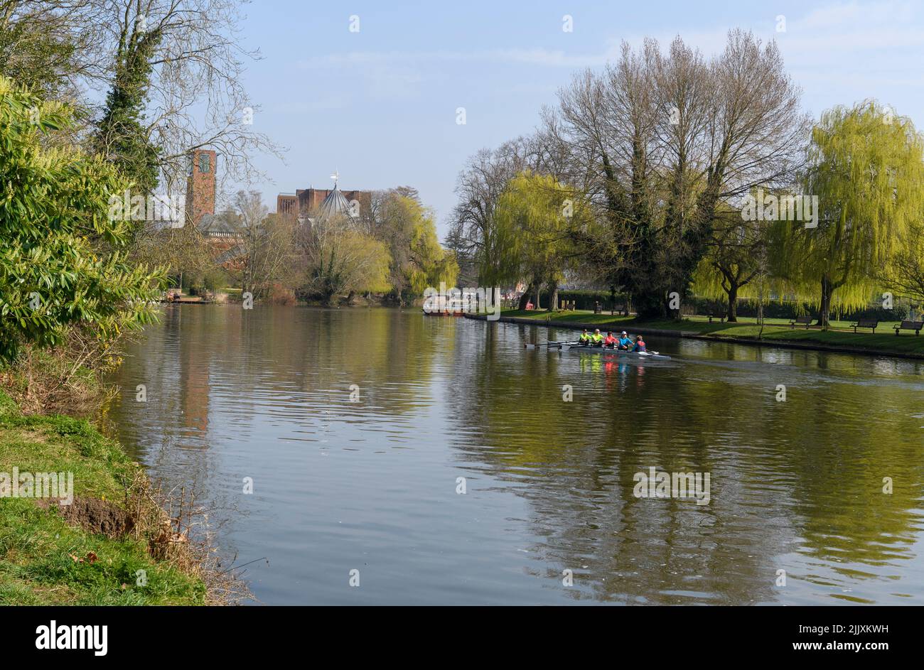 Entlang des Flusses Avon in Stratford-upon-Avon, Warwickshire, West Midlands, England. Stockfoto
