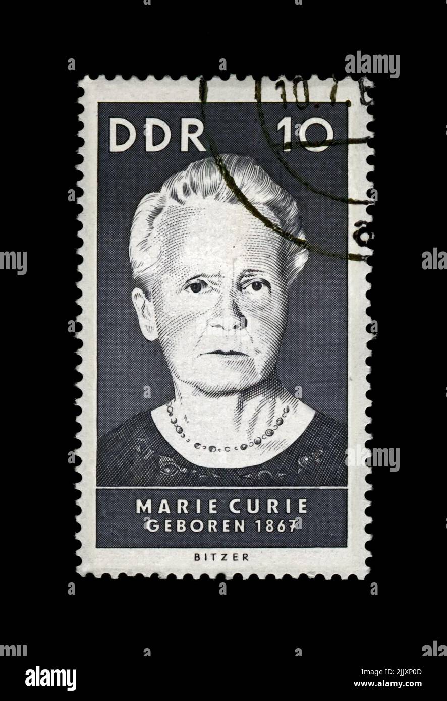 Marie Sklodowska-Curie (1867-1934), um 1967. Phisikistin, bekannte Wissenschaftlerin, Radioaktivitätsbeobachterin. Vintage-Stempel gedruckt in DDR isoliert Stockfoto