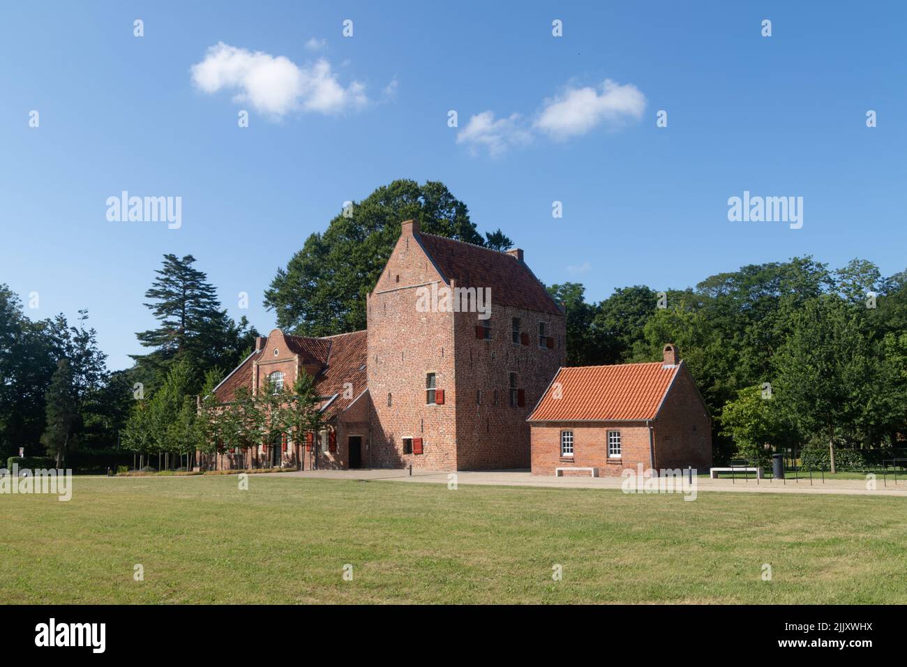 Das Häuptling Schloss Steinhaus Bunderhee in Bunde, Ostfriesland, Niedersachsen, Deutschland. Stockfoto