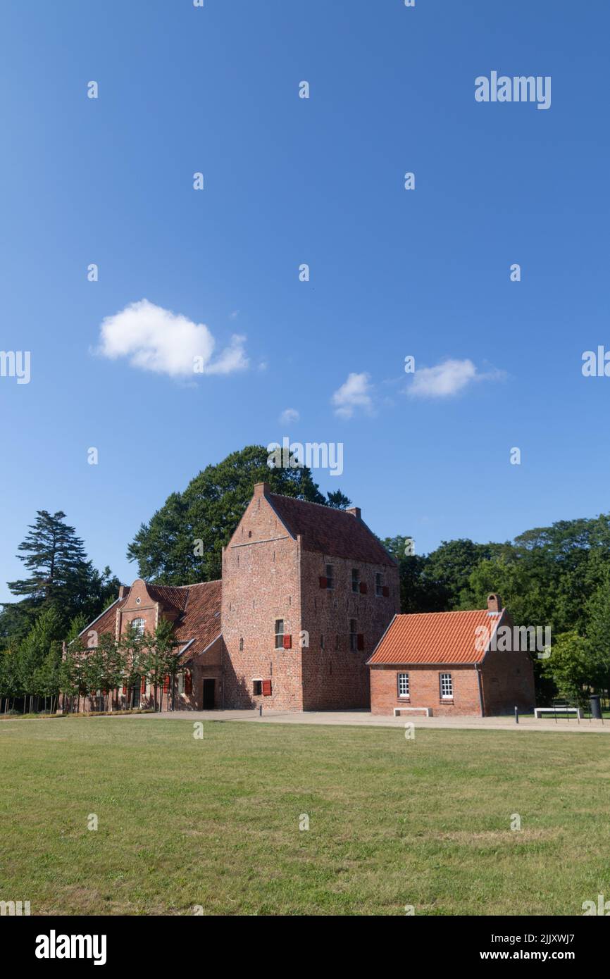 Das Häuptling Schloss Steinhaus Bunderhee in Bunde, Ostfriesland, Niedersachsen, Deutschland. Stockfoto