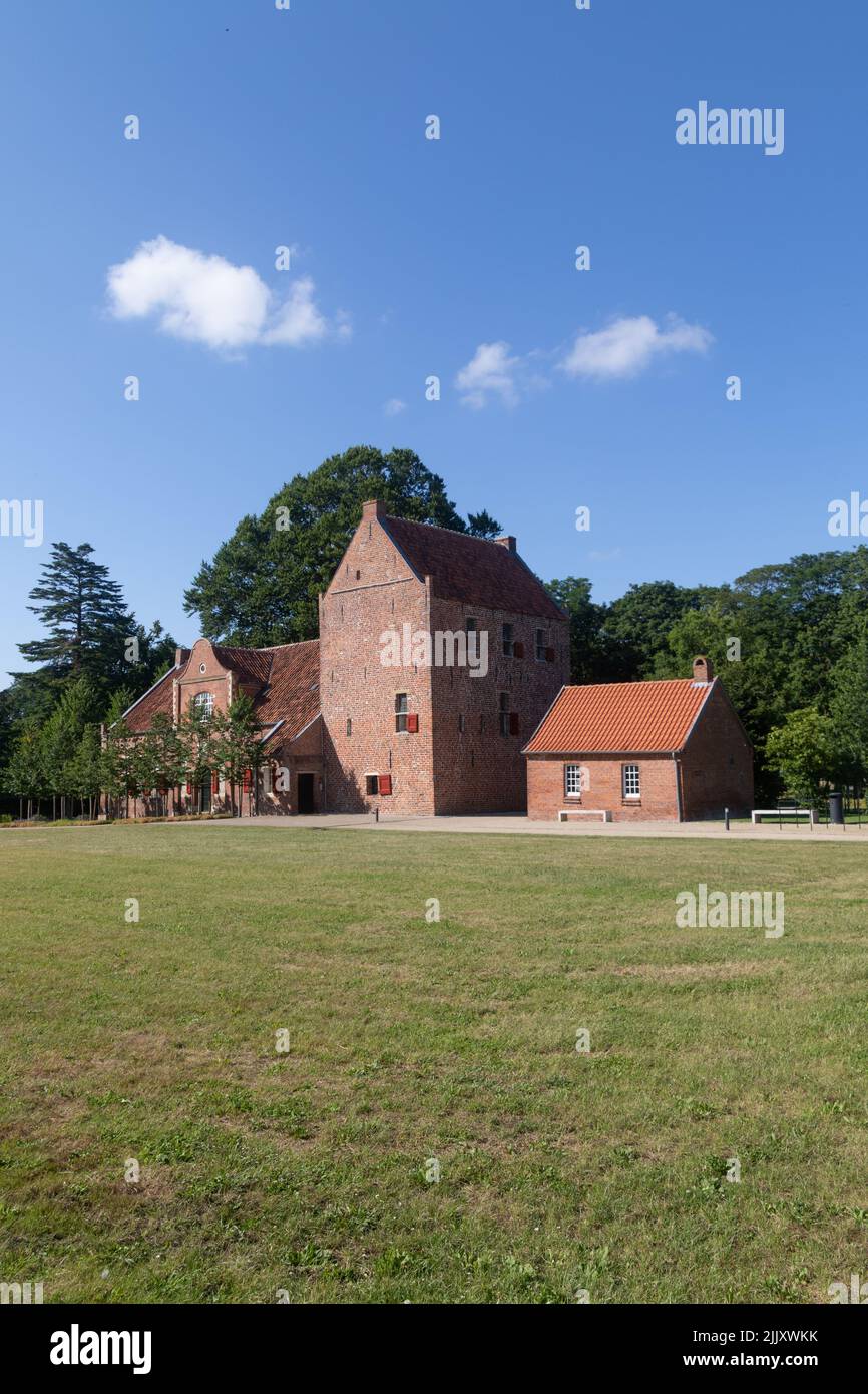 Das Häuptling Schloss Steinhaus Bunderhee in Bunde, Ostfriesland, Niedersachsen, Deutschland. Stockfoto