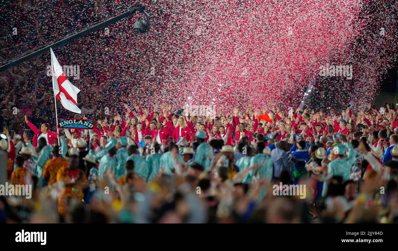 Birmingham, Großbritannien. 28.. Juli 2022. Das englische Team während der Eröffnungsfeier der Commonwealth Games 2022 im Alexander Stadium, Birmingham, England am 28. Juli 2022. Foto von David Horn. Quelle: Prime Media Images/Alamy Live News Stockfoto