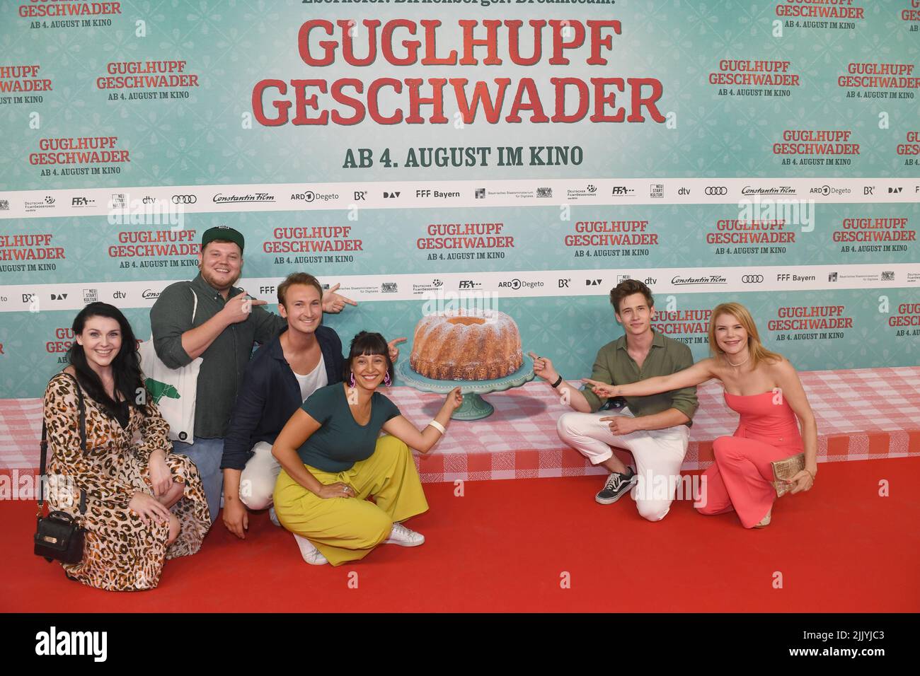 München, Deutschland. 28.. Juli 2022. Die Schauspieler der Serie Dahoam sind Dahoam, Anita München, Deutschland. 28.. Juli 2022. Die Schauspieler der Serie Dahoam sind Dahoam, Anita