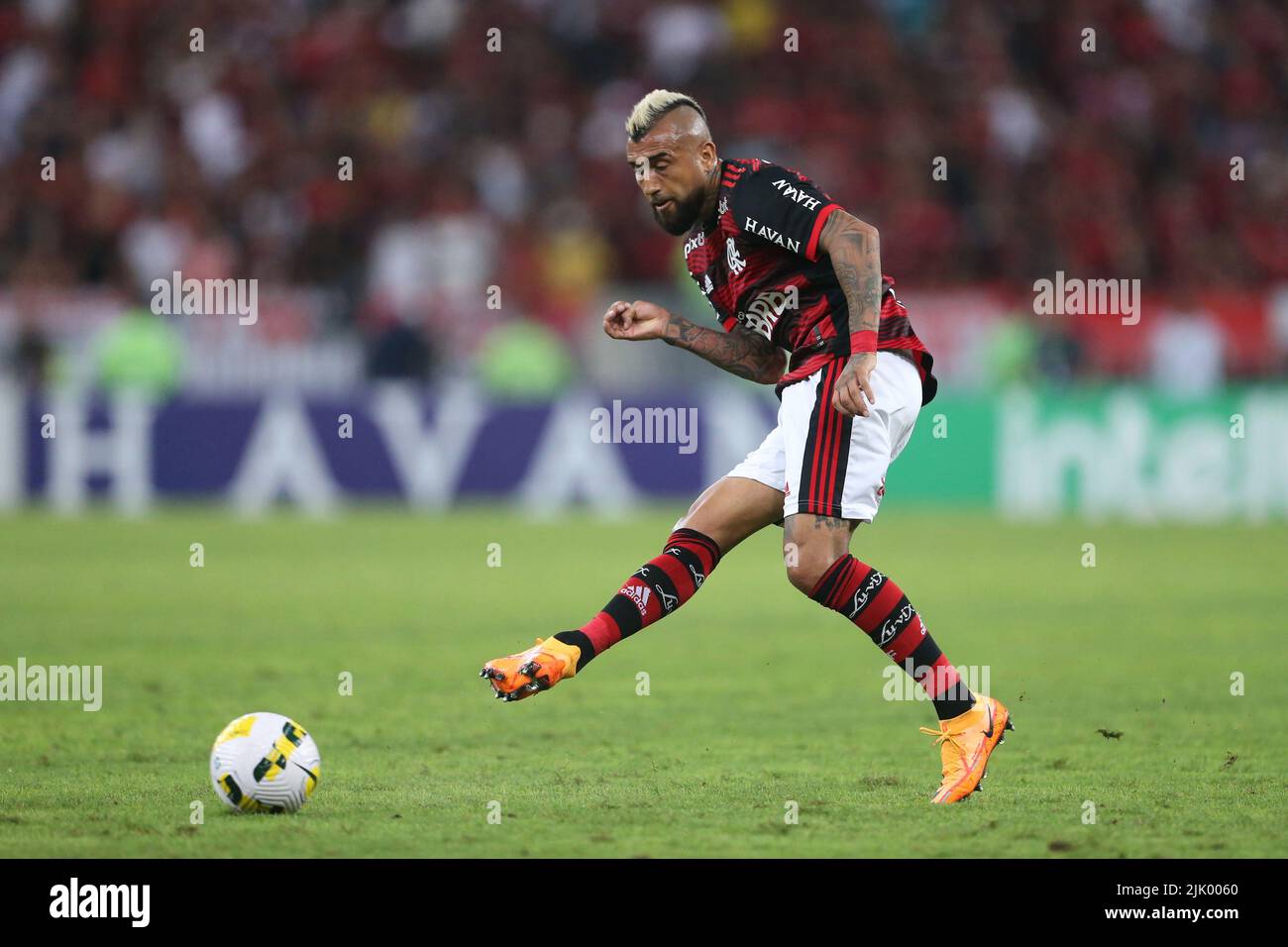 RIO DE JANEIRO-RJ, , 27.07.2022 - Arturo Vidal do Flamengo, durante a partida entre Flamengo e Athletico, pelas Quaras de final da Copa do Brasil 2022, no Estádio do Maracanã nesta quara-feira 27. Foto: Daniel Castelo Branco/DiaEsportivo/Pressinphoto Stockfoto