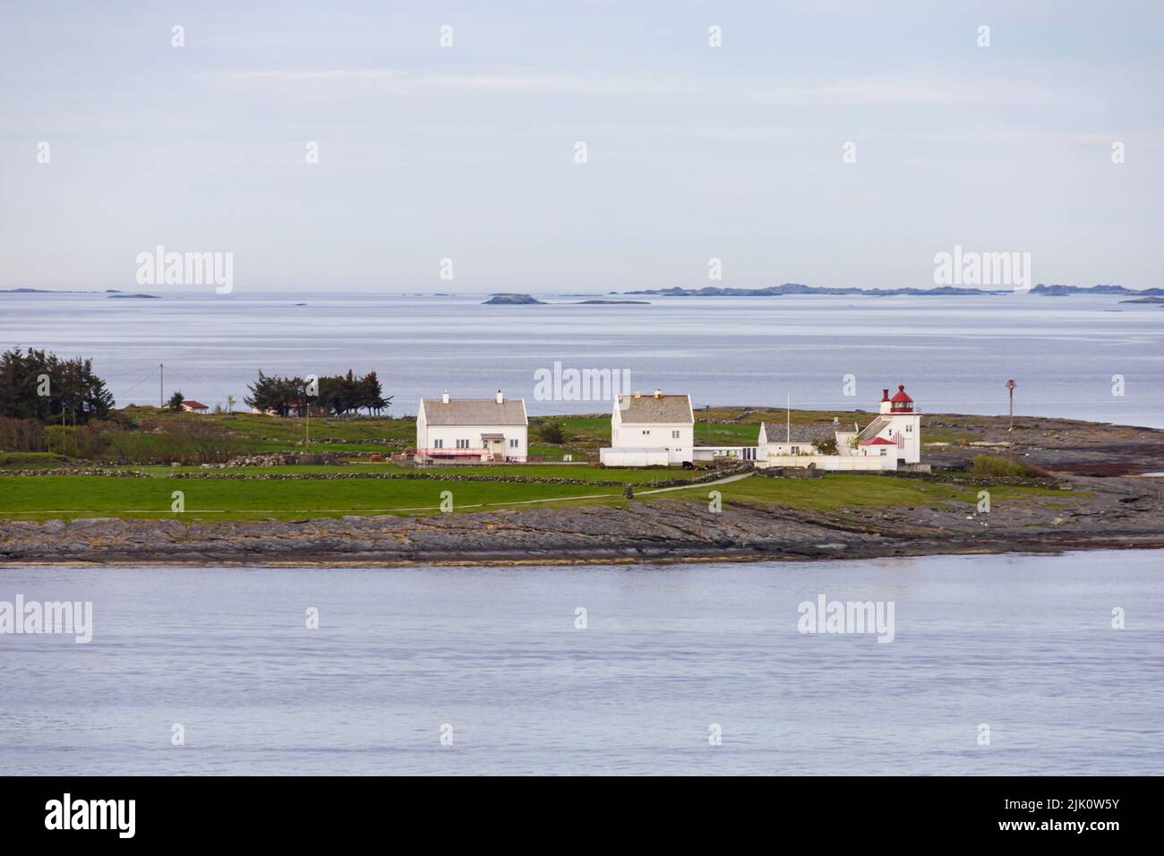 Tungenes Fyr Leuchtturm. Historisches Leuchtturmmuseum am Eingang zum Byfjord Stavanger Hafen., Norwegen Stockfoto