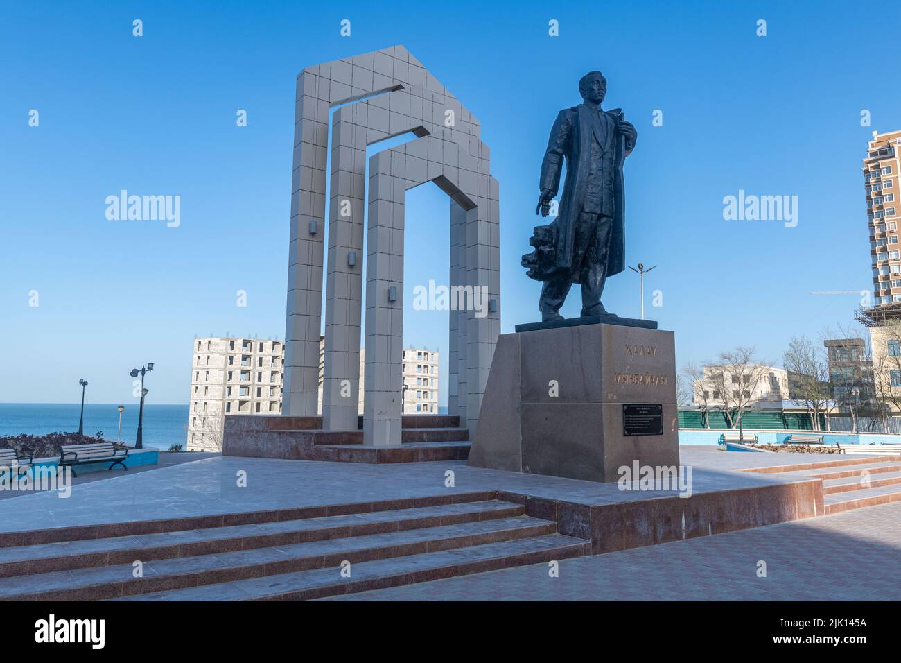 Denkmal für Zhalau Mynbayev, Aktau, Kaspisches Meer, Kasachstan, Zentralasien, Asien Stockfoto