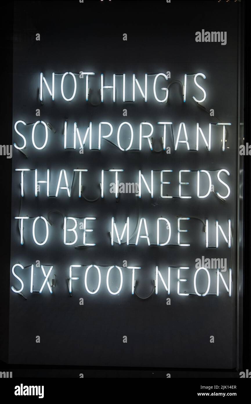 Eine Aufnahme der positiven Zitate vom Toronto Light Festival Stockfoto Eine Aufnahme der positiven Zitate vom Toronto Light Festival Stockfoto