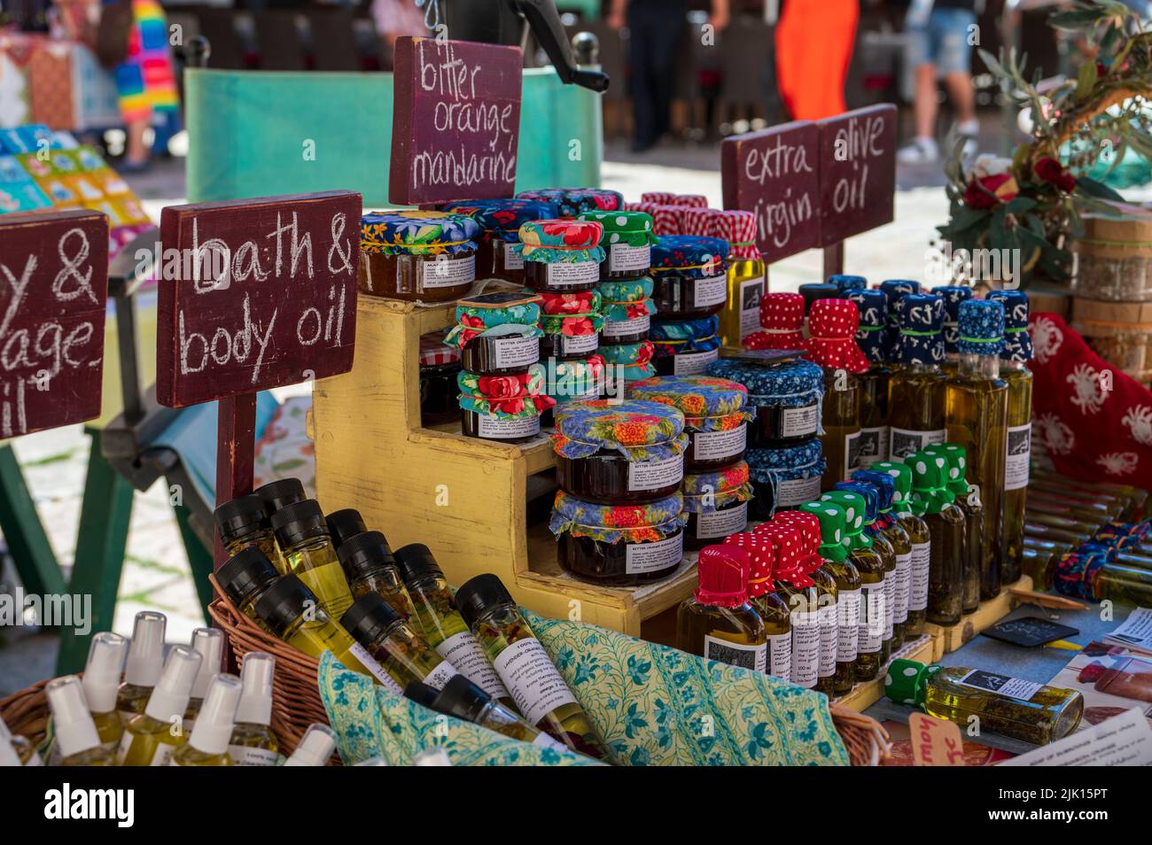 Lokale Produkte zum Verkauf in der Altstadt, Dubrovnik, Dalmatinische Küste, Kroatien, Europa Stockfoto