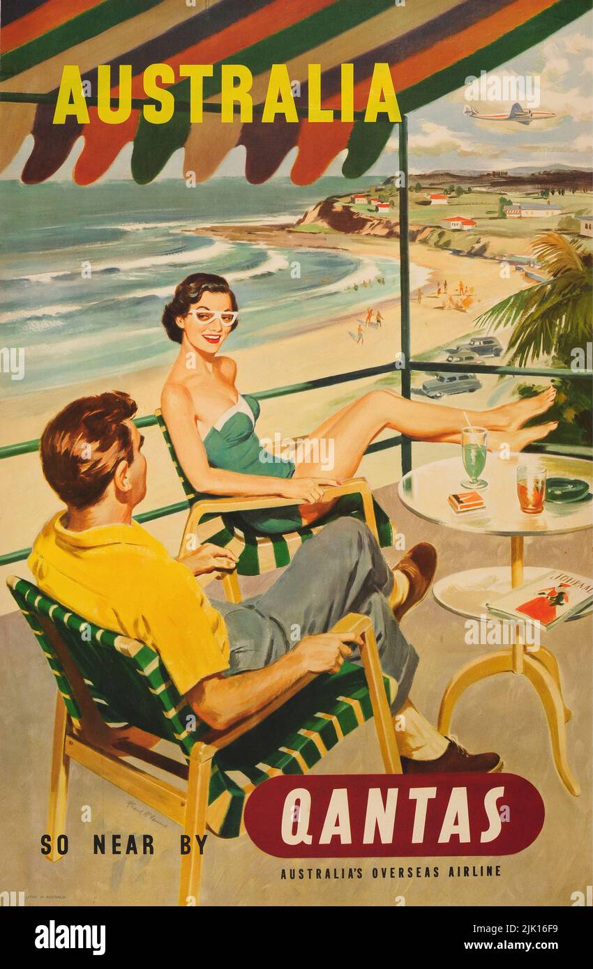 Vintage 1950s Airline Travel Poster - AUSTRALIEN / NACH NORDWESTEN ÜBER HONOLULU / QANTAS. Ca. 1955. Stockfoto