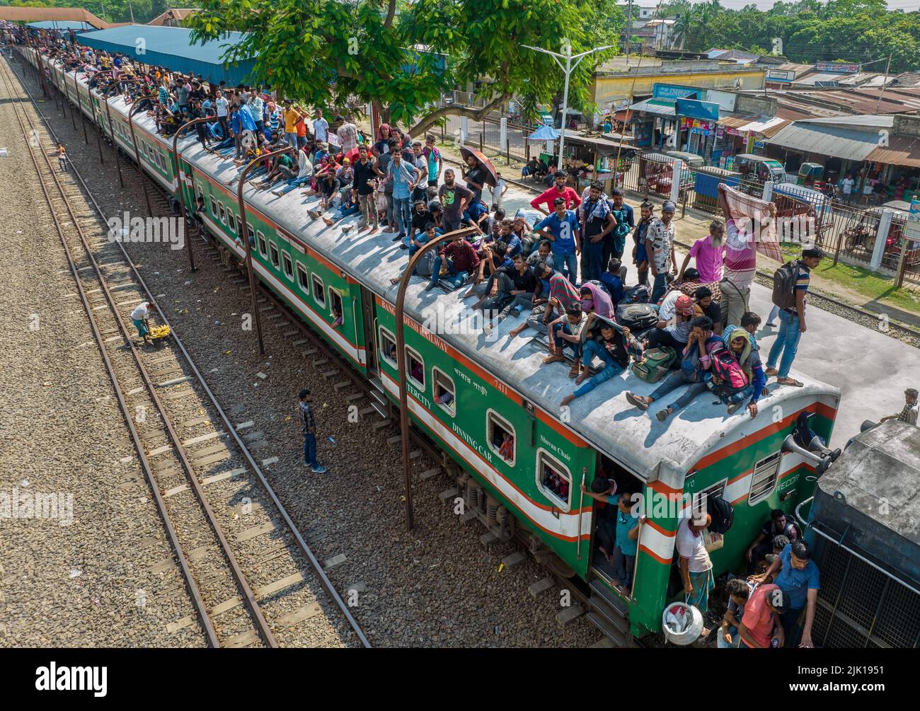 Überfüllter Zug in Bangladesch Stockfoto