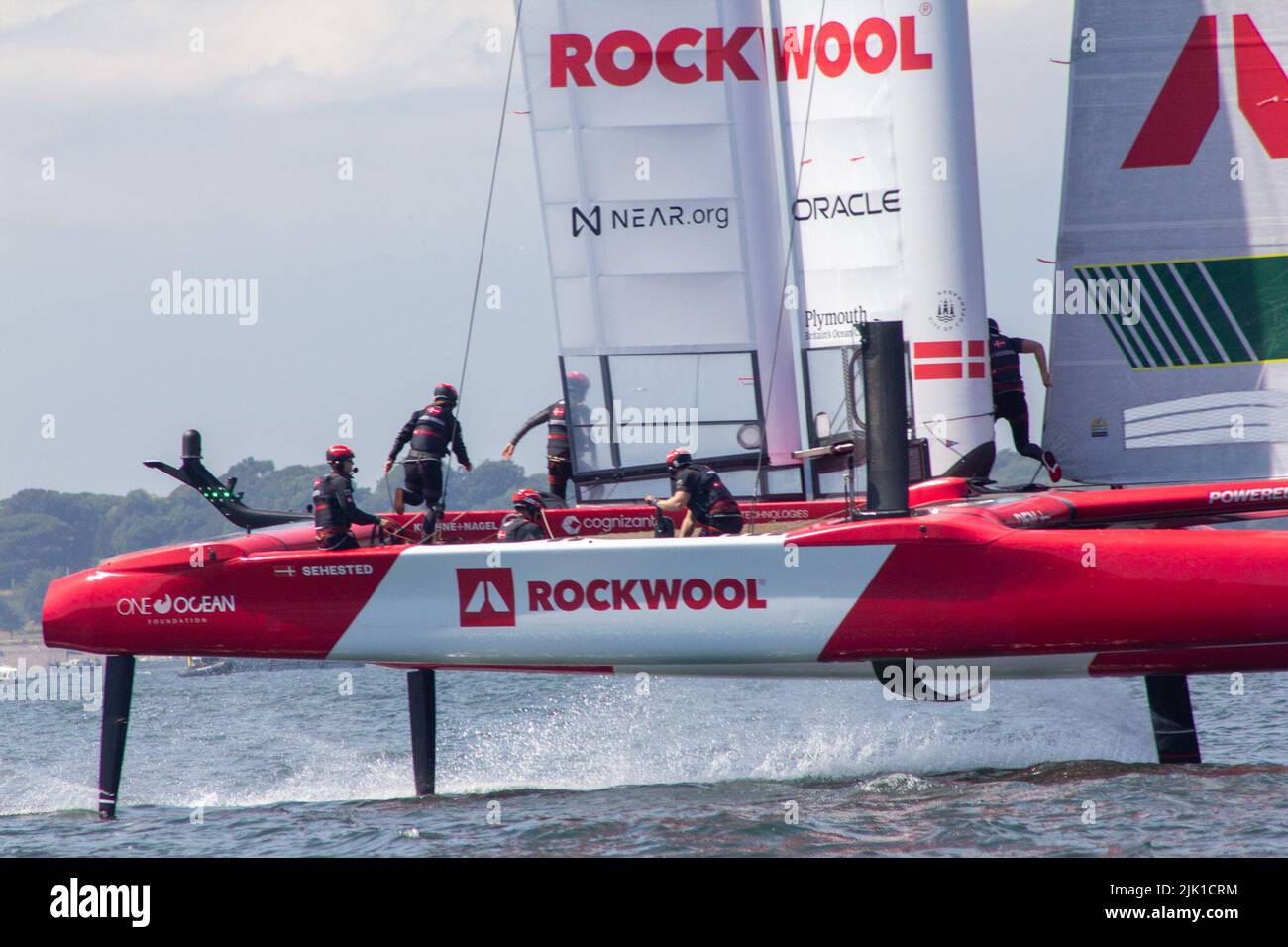 SailGP, Plymouth, Großbritannien. 29.. Juli 2022. Freitag ist Trainingstag für den Great British Sail Grand Prix, da die britische Ocean City das dritte Event der Saison 3 als das wettbewerbsfähigste Rennen auf dem Wasser ausrichtet. Die Veranstaltung kehrt am 30-31. Juli nach Plymouth zurück. Kredit: Julian Kemp/Alamy Live Nachrichten Stockfoto