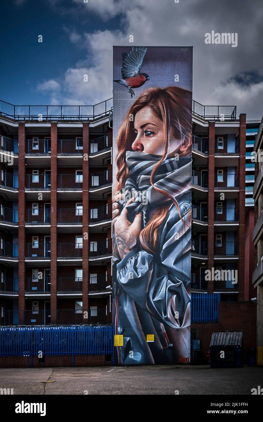 Der Australier Sam Bates, bekannt als Smug oder Smug One, produziert außergewöhnliche fotorealistische Graffiti. Stockfoto