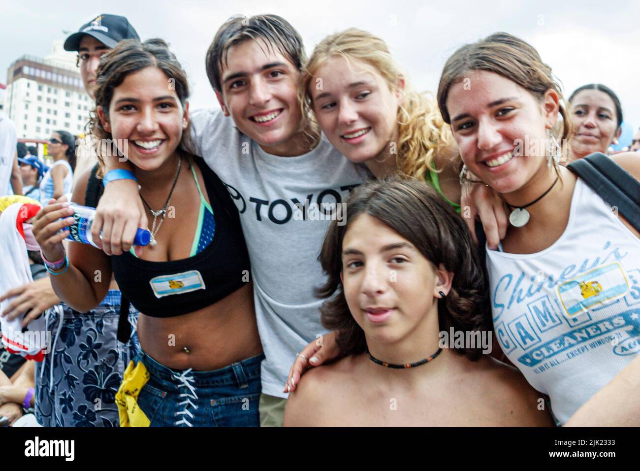 Miami Florida, Bayfront Park, Argentinisches Kulturfestival Festivals Ethnische Kultur Kultur Hispanic teen teens Teenageralter junge Mädchen Freunde Stockfoto