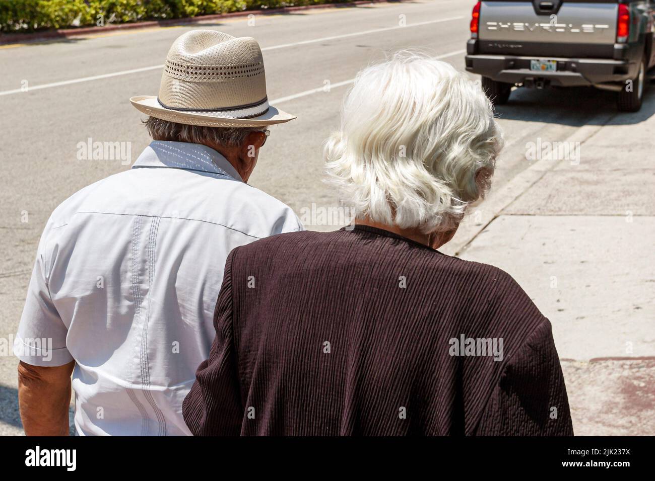 Miami Beach Florida, Senioren alte Bürger Rentner Rentner Rentner Erwachsene Rentner Mann Männer männlich weiblich Frau Paar grau grauen Haaren Stockfoto