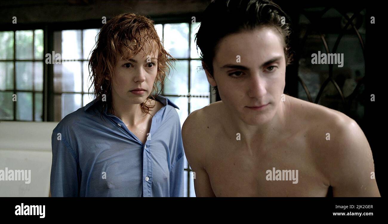 BRITTANY ALLEN, NOAH SILVER, BACKGAMMON, 2015 Stockfoto