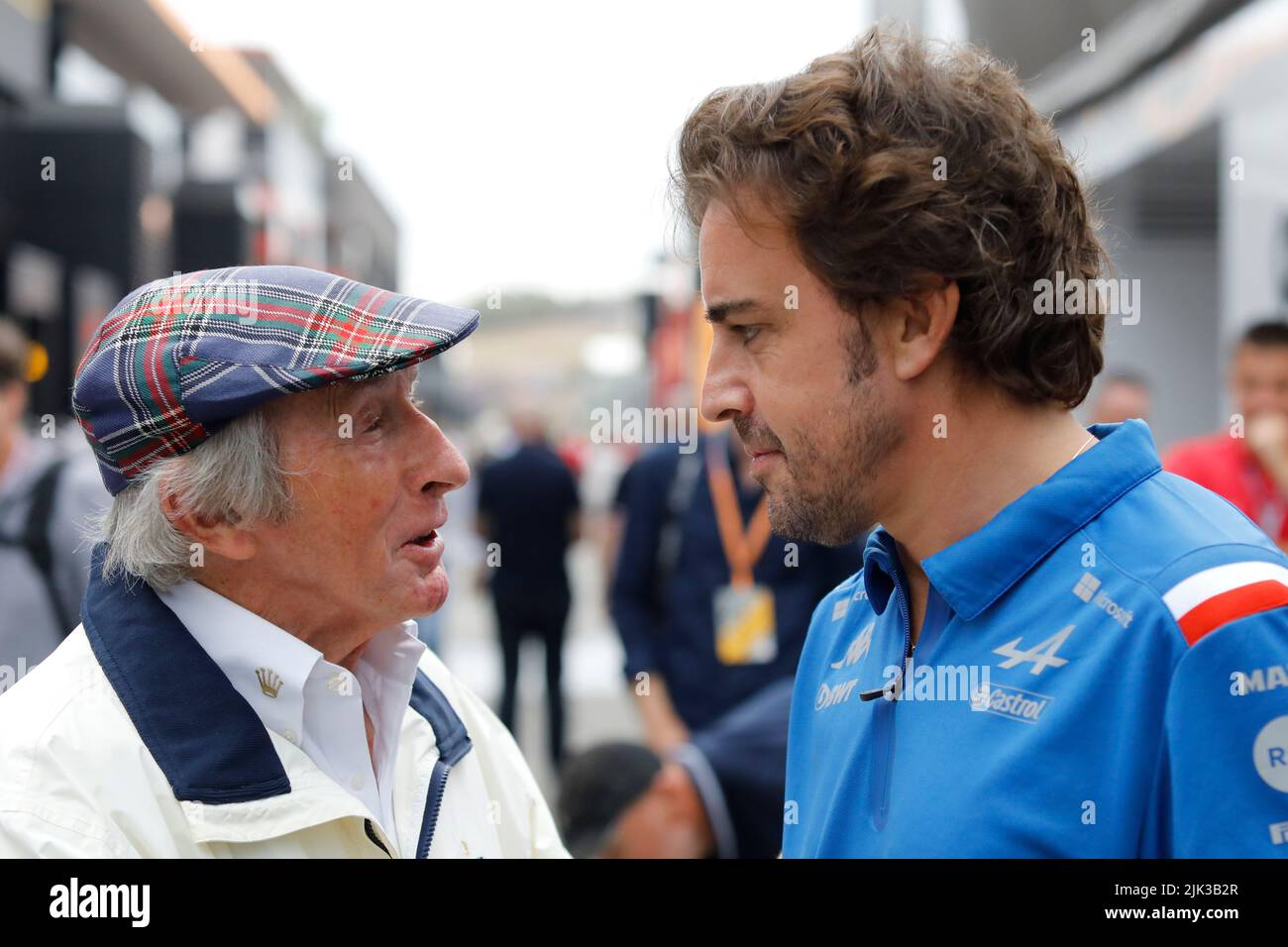 Magyorod, Ungarn. Juli 30. 2022. Formel 1 großer Preis von Ungarn in Hungaroring, Ungarn. Abgebildet: Fernando Alonso (SPA) von Alpine und Jackie Stewart © Piotr Zajac/Alamy Live News Stockfoto