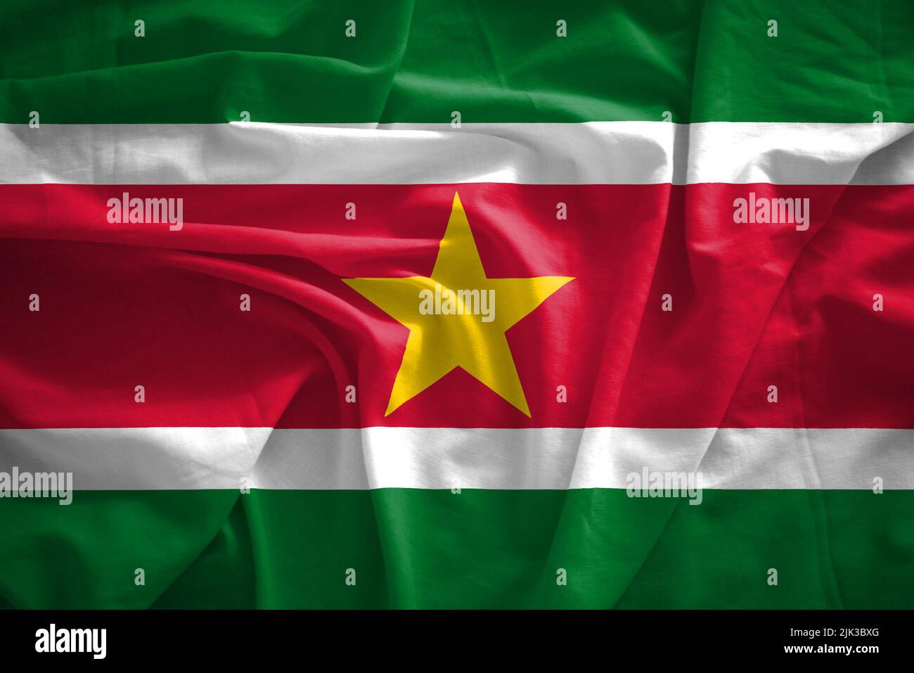 Suriname-Flagge mit 3D-Effekt Stockfoto