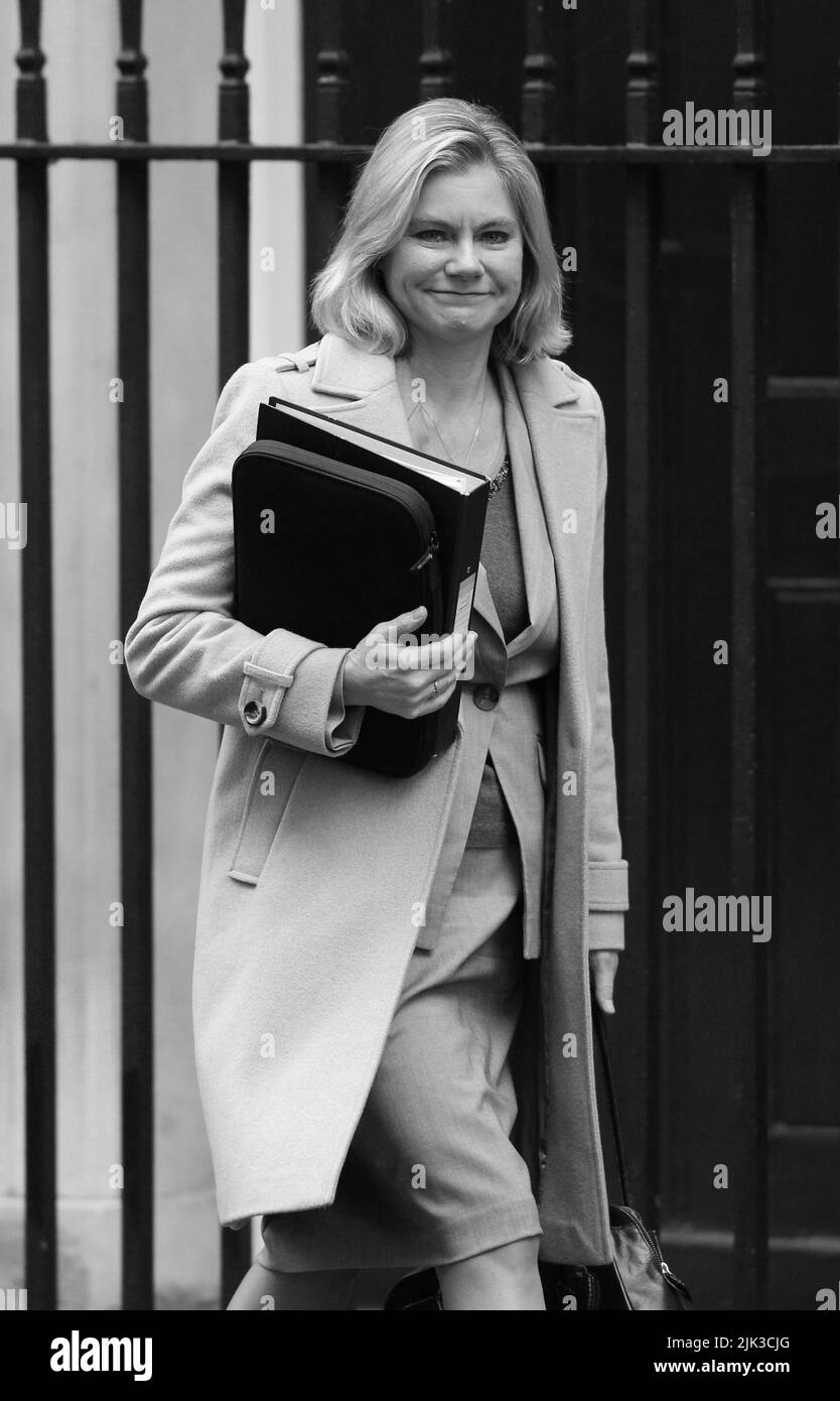 LONDON - 28. NOV 2017: Bildungsministerin Justine Greening nimmt an der wöchentlichen Kabinettssitzung in Downing Street, London, Teil Stockfoto