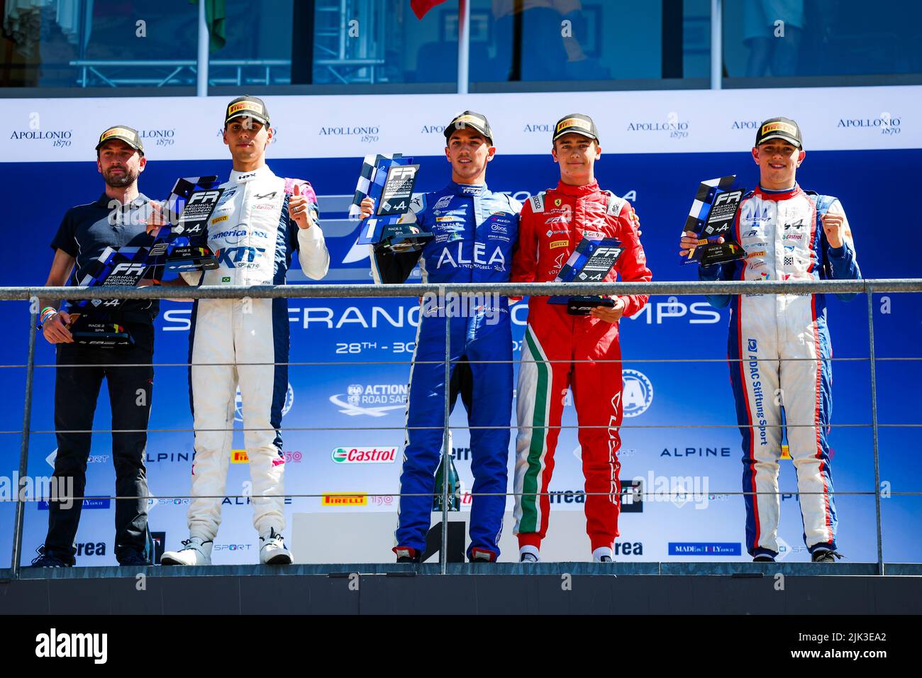 Spa, Belgien. 30.. Juli 2022. Podium: DAVID Hadrien (Fra), R-ACE GP, BORTOLETO Gabriel (BRA), R-ACE GP, BEGANOVIC Dino (swe), PREMA-RENNEN, Portrait während der 7. Runde der Formel-Regional-Europameisterschaft 2022 von Alpine, vom 28. Bis 30. Juli auf dem Circuit de Spa-Francorchamps in Francorchamps, Belgien - Foto Florent Gooden / DPPI Credit: DPPI Media/Alamy Live News Stockfoto