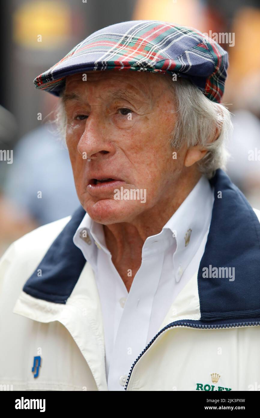 Magyorod, Ungarn. 30. Juli 2022. Formel 1 großer Preis von Ungarn in Hungaroring, Ungarn. Im Bild: Sir Jackie Stewart im Fahrerlager der Formel 1 © Piotr Zajac/Alamy Live News Stockfoto