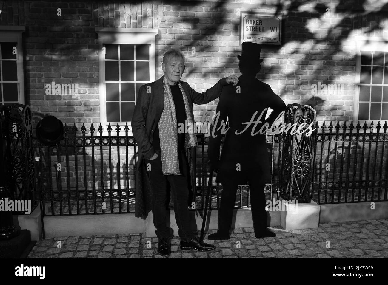 London, UK, 10. Juni 2015: Sir Ian McKellen besucht Herr Holmes - UK-Film-Premiere am Odeon, Kensington High Street in London Stockfoto