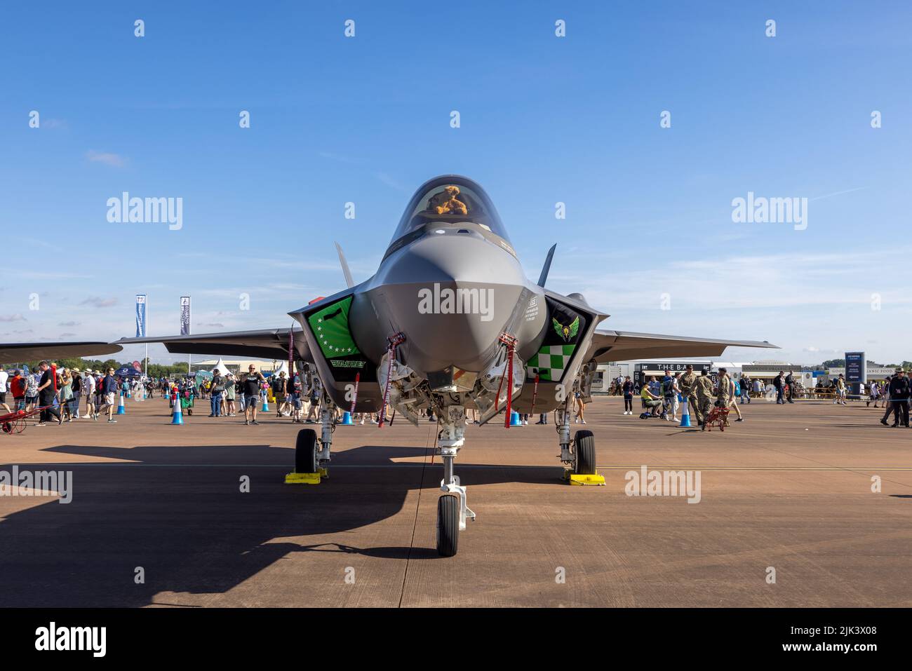 Lockheed Martin F-35A Lightning II der 495. Jagdgeschwader 'The Valkyries' auf der RIAT 2022 zur Feier des 75.-jährigen Jubiläums der USAF Stockfoto