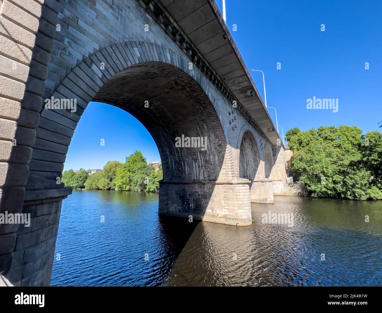 Brücke über den Fluss Etienne in Limoges, Frankreich Stockfoto