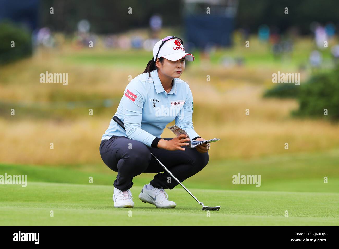 Irvine, Großbritannien. 30.. Juli 2022. Die dritte Runde des Trust Golf Women's Scottish Golf fand mit 75 Spielern statt. Heftiger Regen über Nacht von Freitag bis Samstag sorgte für einen weicheren und mehr Testkurs. Hye-jin Choi auf dem 7. Green. Kredit: Findlay/Alamy Live Nachrichten Stockfoto