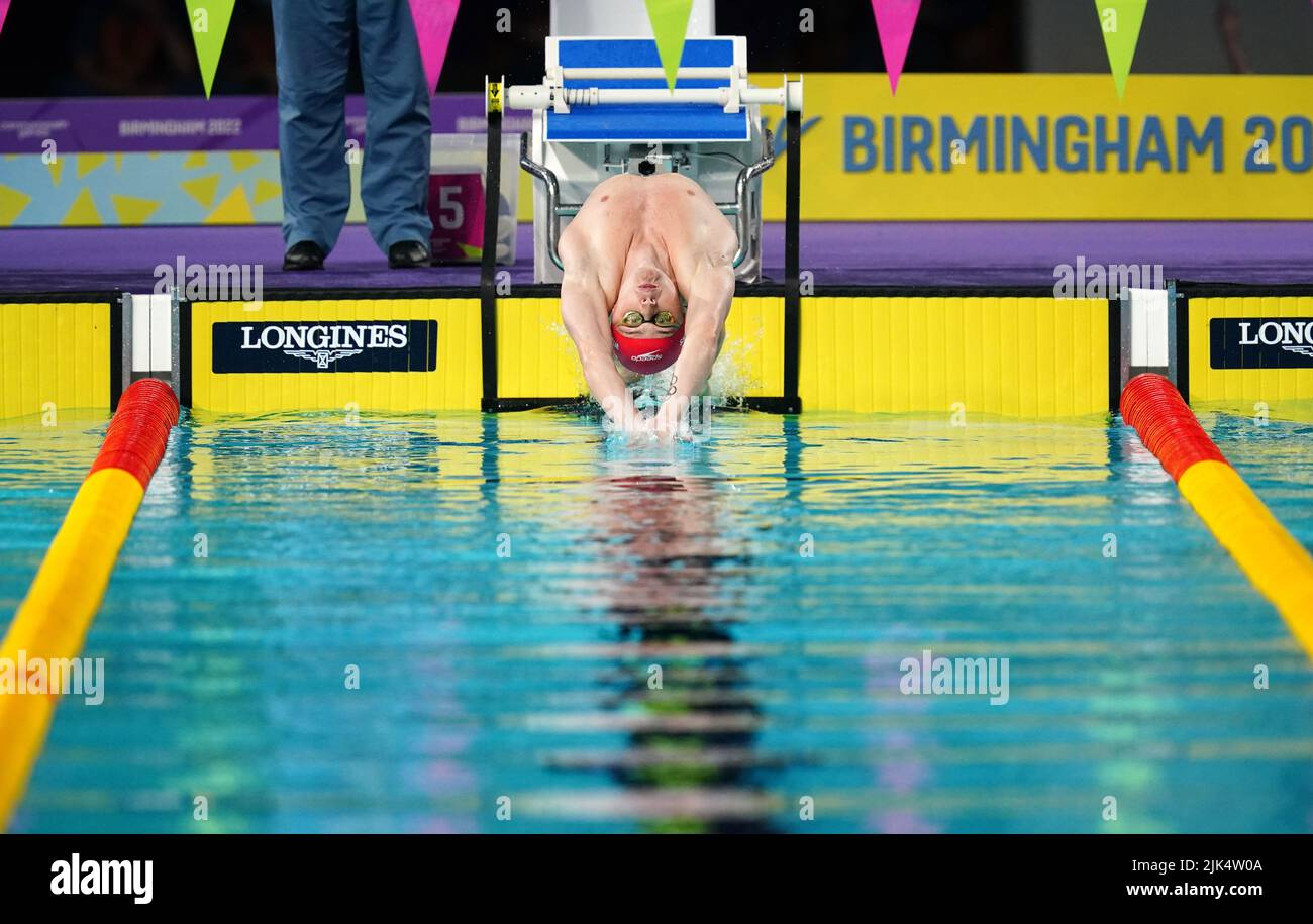 Der englische Brodie Wiliams beim MännerRückschlag 100m Finale im