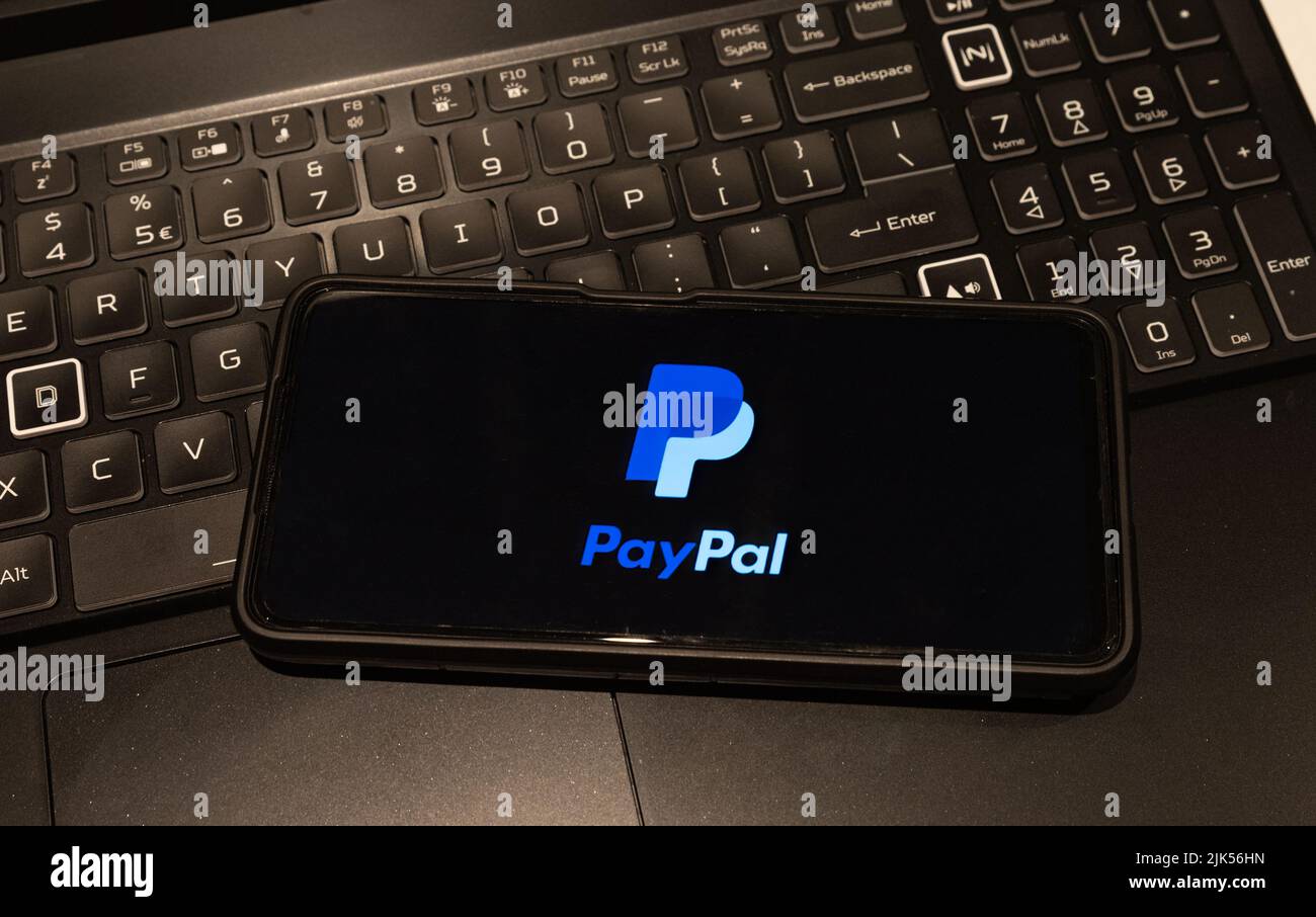 PayPal-Logo auf Handy, Sydney Australien Juli 30 2022 Stockfoto