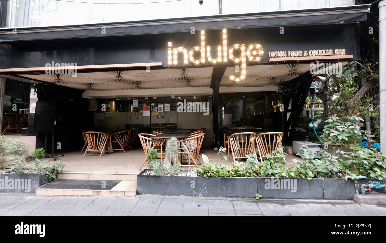 Verwöhnen Sie Das Cafe Sukhumvit Suites Hotel Bangkok Thailand Stockfoto