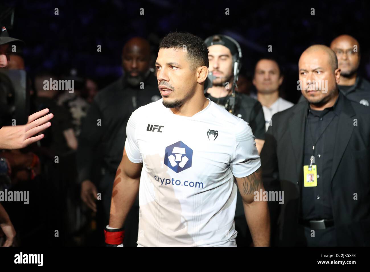 DALLAS, TX - 30. JULI: Drakkar Klose bereitet sich auf den Kampf gegen Rafa Garcia in ihrem Leichtbau-Kampf während des UFC 277-Events im American Airlines Center am 30. Juli 2022 in Dallas, Texas, USA, vor. (Foto von Alejandro Salazar/PxImages) Credit: Px Images/Alamy Live News Stockfoto