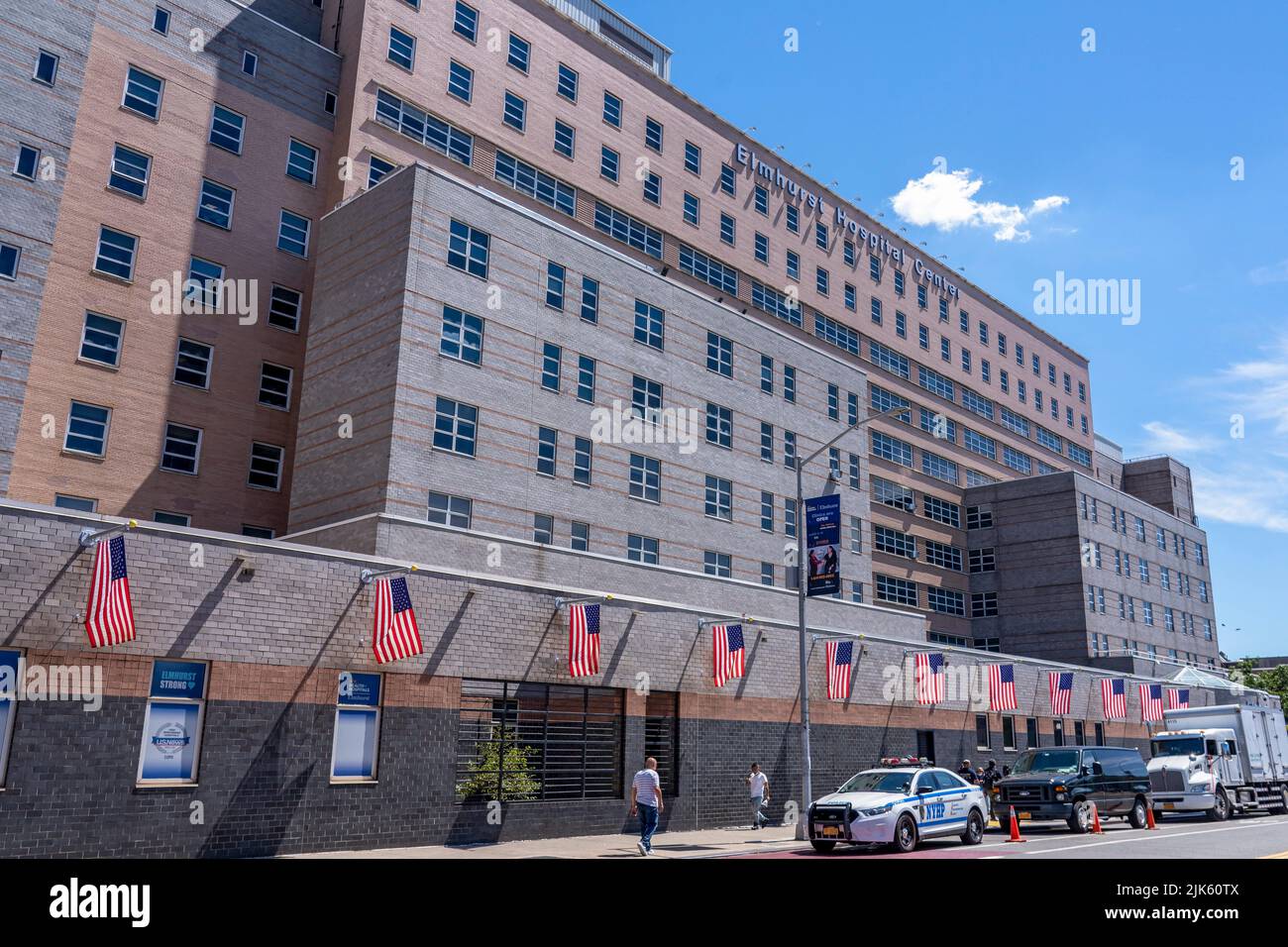 New York, Usa. 30.. Juli 2022. Ein Blick auf NYC Health Hospitals/Elmhurst im Stadtteil Elmhurst von New York City. Die Healthcare Week of Action hilft New Yorkern, sich gemäß dem Affordable Care Act (auch bekannt als Obamacare) in eine Krankenversicherung einzuschreiben. Kredit: SOPA Images Limited/Alamy Live Nachrichten Stockfoto