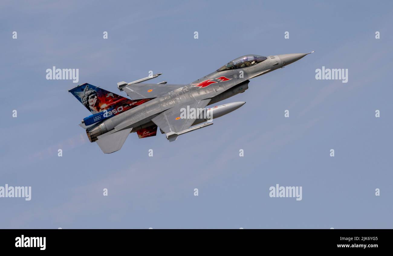 F-16 Belgische Luftwaffe FA-86 350 (F) SQN 80 Jahre Jubiläum, auf der Royal International Air Tattoo 2022 Stockfoto