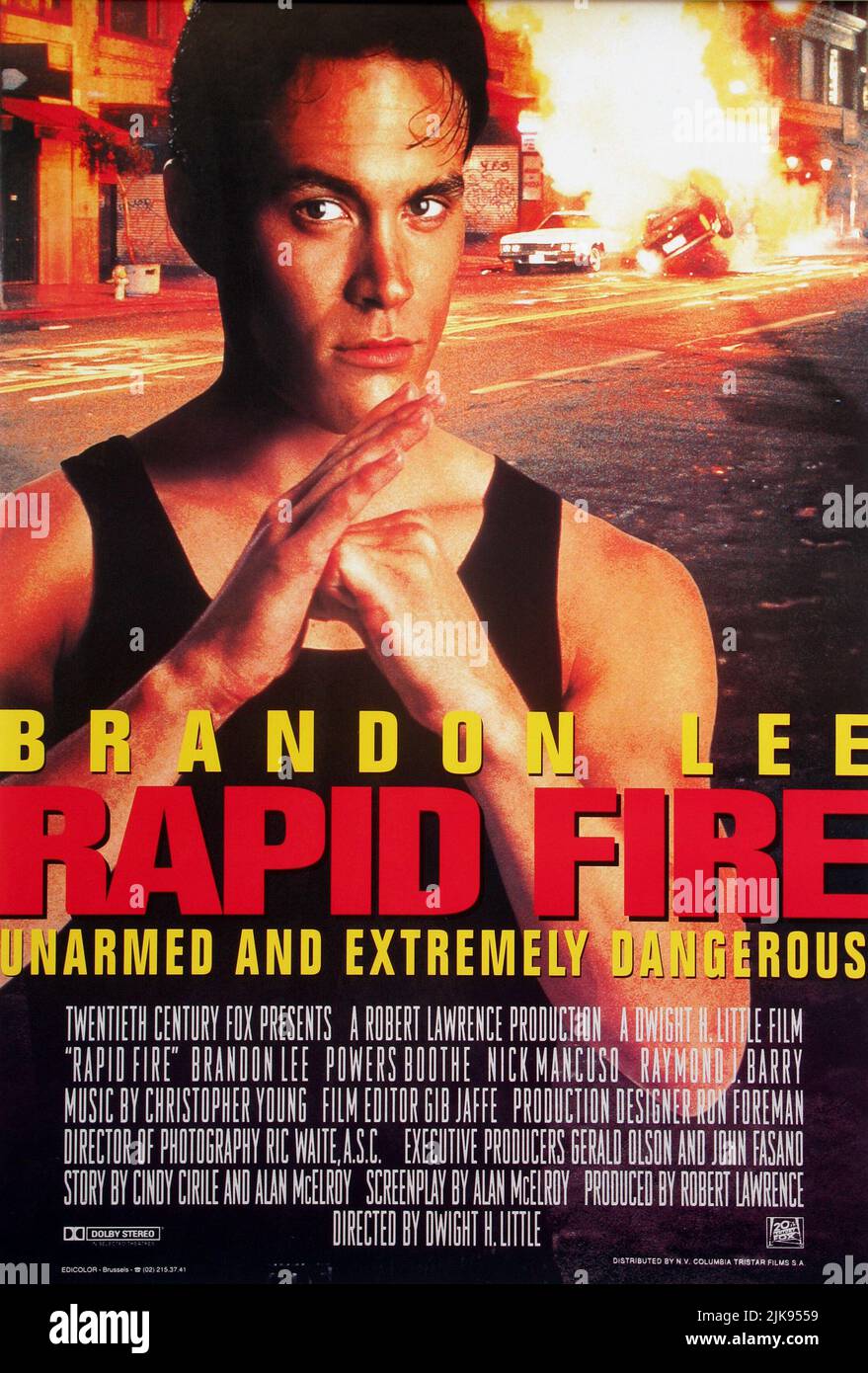 Brandon Lee Film Poster Film Rapid Fire (1994) Regie: Dwight H. Little 21. August 1992 **WARNUNG** dieses Foto ist nur für redaktionelle Zwecke bestimmt und unterliegt dem Copyright von 20 CENTURY FOX und/oder dem Fotografen, der von der Film- oder Produktionsgesellschaft beauftragt wurde. Eine obligatorische Gutschrift für 20 CENTURY FOX ist erforderlich. Der Fotograf sollte ebenfalls angerechnet werden, wenn er bekannt ist. Ohne schriftliche Genehmigung der Film Company kann keine kommerzielle Nutzung gewährt werden. Stockfoto