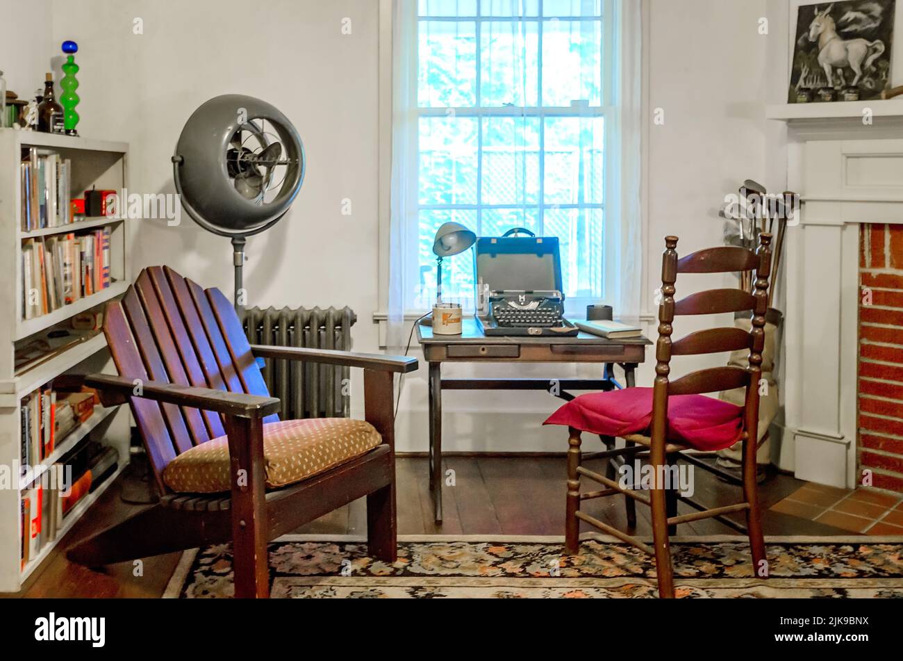 William Faulkner die Schreibmaschine ist prominent in seiner Studie angezeigt, 30. Mai 2015, in Oxford, Mississippi. Stockfoto