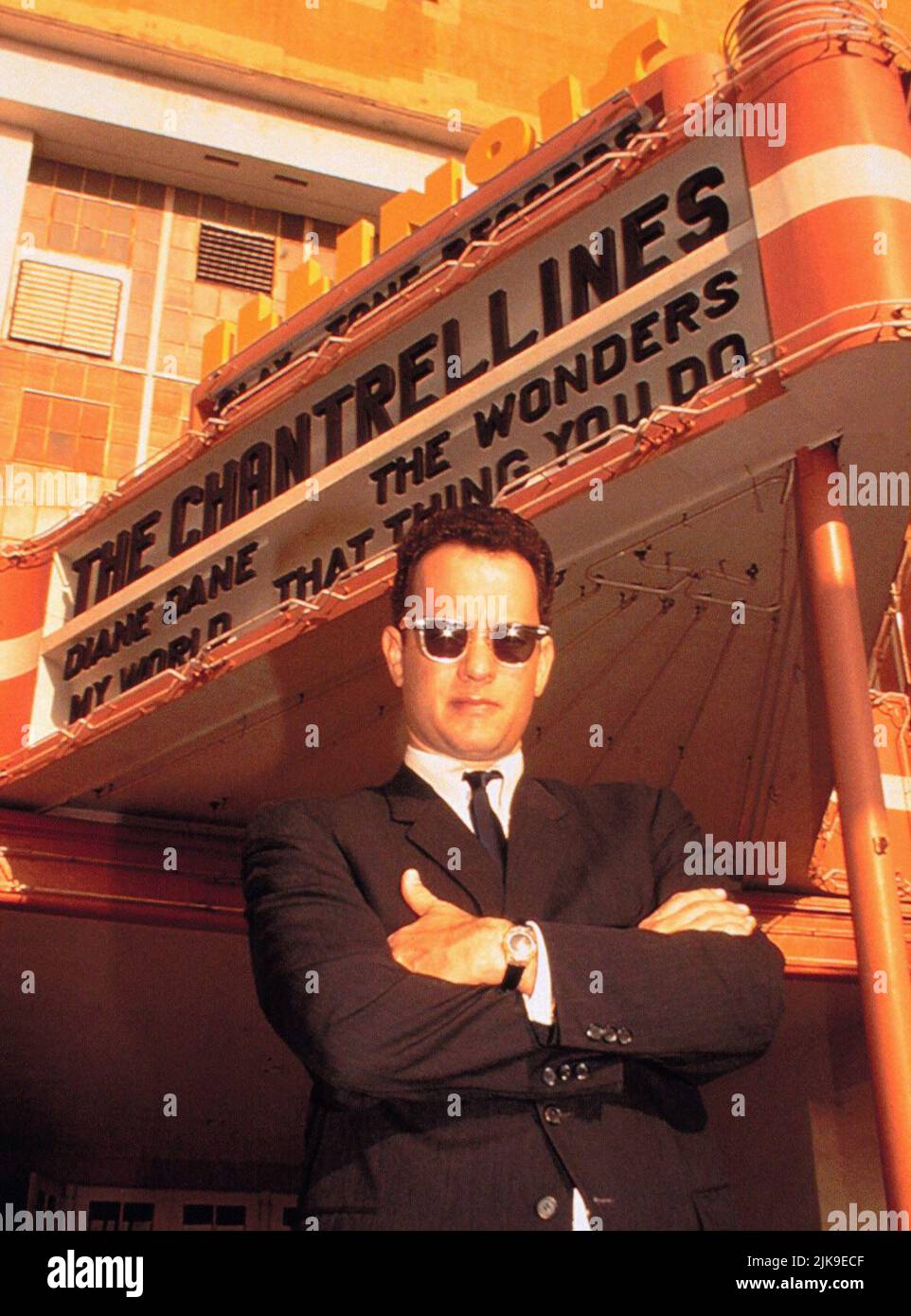Tom Hanks Film: That Thing You Do (1996) Charaktere: Mr. White Regie: Tom  Hanks 14. September 1996 **WARNUNG** Dieses Foto ist nur für redaktionelle  Verwendung bestimmt und unterliegt dem Copyright von 20.