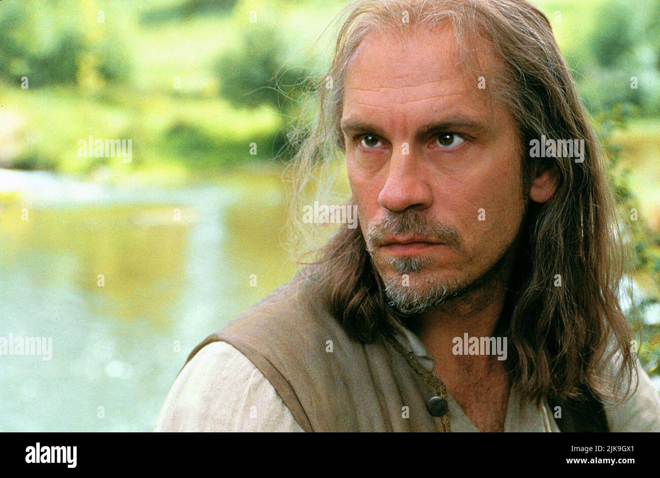 John Malkovich Film The man in the Iron Mask (USA/FR 1998) Charaktere: Athos Regie: Randall Wallace 13. März 1998 **WARNUNG** dieses Foto ist nur für redaktionelle Zwecke bestimmt und unterliegt dem Urheberrecht der UNITED ARTISTS und/oder des von der Film- oder Produktionsgesellschaft beauftragten Fotografen und darf nur durch Veröffentlichungen in Verbindung mit der Werbung für den obigen Film reproduziert werden. Eine obligatorische Gutschrift für UNITED ARTISTS ist erforderlich. Der Fotograf sollte ebenfalls angerechnet werden, wenn er bekannt ist. Ohne schriftliche Genehmigung der Film Company kann keine kommerzielle Nutzung gewährt werden. Stockfoto