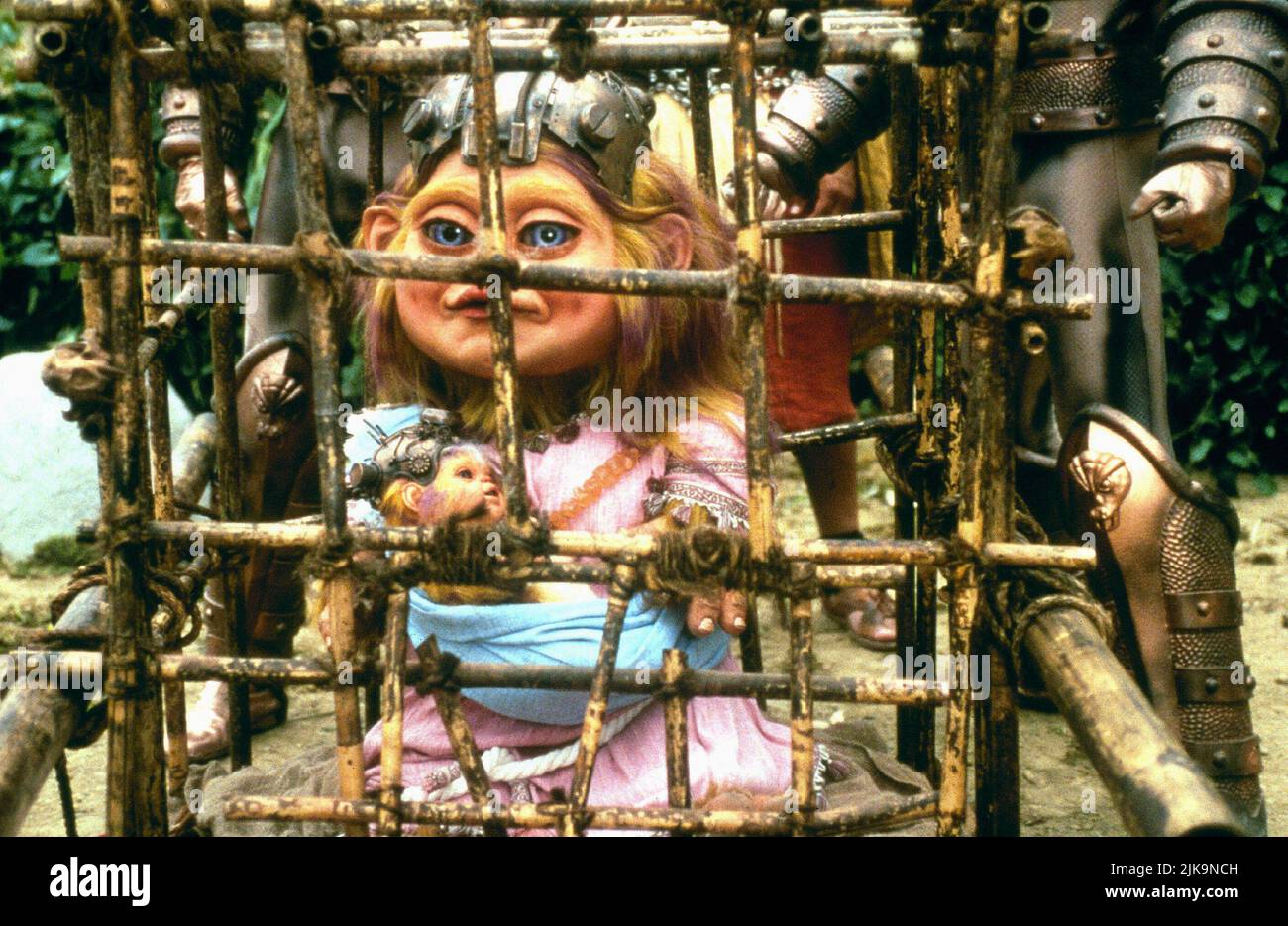 Lerigot Film Turbo: A Power Rangers Movie (USA/JP 1997) Charaktere: Lerigot Regie: Shuki Levy & David Gewinner 28. März 1997 **WARNUNG** dieses Foto ist nur für redaktionelle Zwecke bestimmt und unterliegt dem Copyright von 20TH CENTURY FOX und/oder dem Fotografen, der von der Film- oder Produktionsgesellschaft zugewiesen wurde. Es kann nur durch Veröffentlichungen in Verbindung mit der Werbung für den oben genannten Film reproduziert werden. Eine obligatorische Gutschrift für 20TH CENTURY FOX ist erforderlich. Der Fotograf sollte ebenfalls angerechnet werden, wenn er bekannt ist. Ohne schriftliche Genehmigung der Film Company kann keine kommerzielle Nutzung gewährt werden. Stockfoto