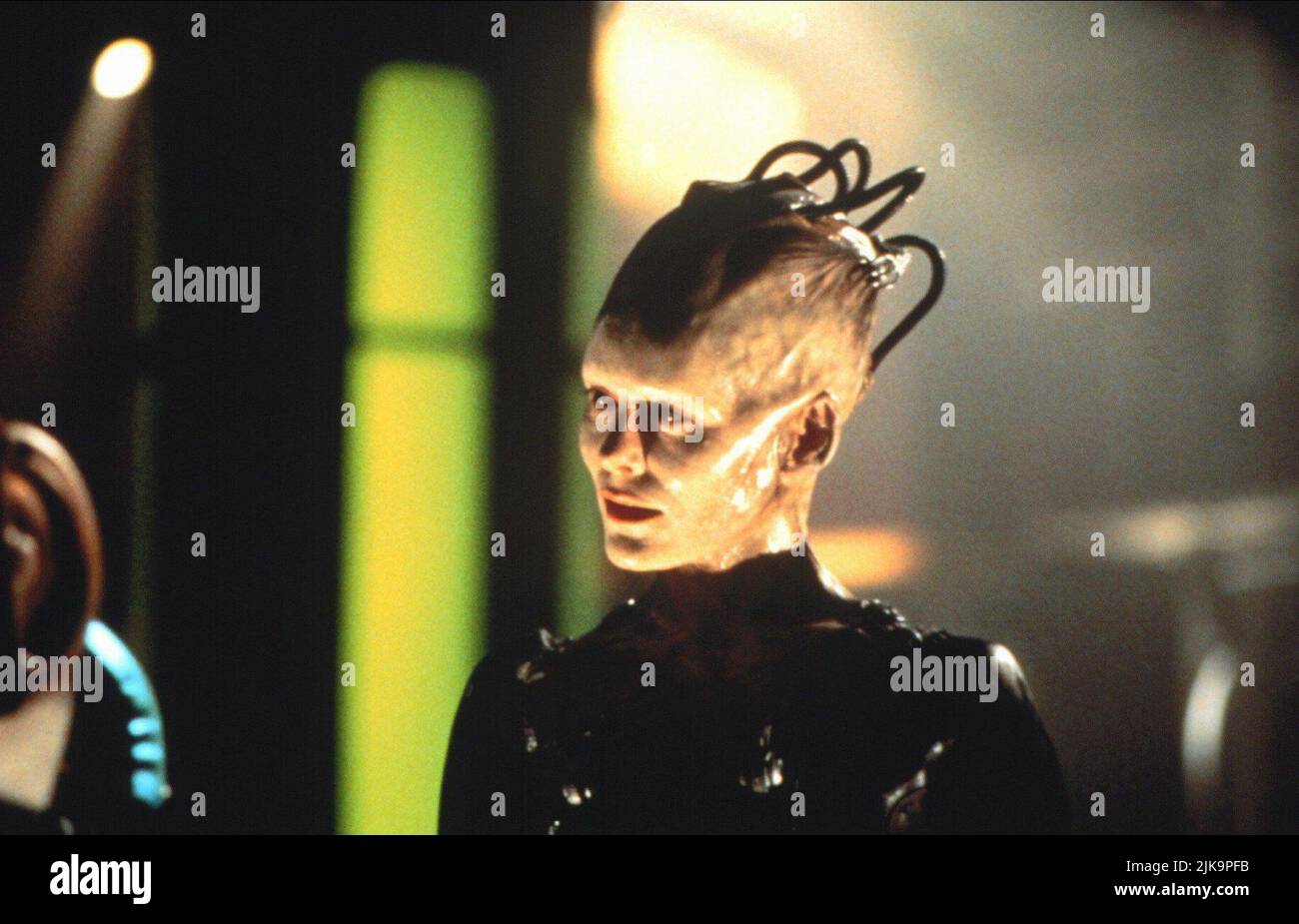 Alice Krige Film Star Trek: First Contact (USA 1996) Charaktere: Borg Queen / Star Trek VIII Regie: Jonathan Frakes 18. November 1996 **WARNUNG** dieses Foto ist nur für redaktionelle Zwecke bestimmt und unterliegt dem Urheberrecht von PARAMOUNT und/oder dem Fotografen, der von der Film- oder Produktionsgesellschaft zugewiesen wurde. Es kann nur durch Veröffentlichungen in Verbindung mit der Werbung für den obigen Film reproduziert werden. Es ist eine obligatorische Gutschrift bis ÜBERGEORDNETEN BETRAG erforderlich. Der Fotograf sollte ebenfalls angerechnet werden, wenn er bekannt ist. Ohne schriftliche Genehmigung der Film Company kann keine kommerzielle Nutzung gewährt werden. Stockfoto