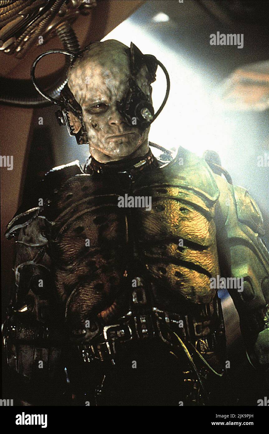 Borg Film Star Trek: First Contact (USA 1996) Charaktere: Borg / Star Trek VIII Regie: Jonathan Frakes 18. November 1996 **WARNUNG** dieses Foto ist nur für redaktionelle Zwecke bestimmt und unterliegt dem Urheberrecht von PARAMOUNT und/oder dem Fotografen, der von der Film- oder Produktionsgesellschaft beauftragt wurde, und kann nur durch Veröffentlichungen in Verbindung mit der Werbung für den oben genannten Film reproduziert werden. Es ist eine obligatorische Gutschrift bis ÜBERGEORDNETEN BETRAG erforderlich. Der Fotograf sollte ebenfalls angerechnet werden, wenn er bekannt ist. Ohne schriftliche Genehmigung der Film Company kann keine kommerzielle Nutzung gewährt werden. Stockfoto