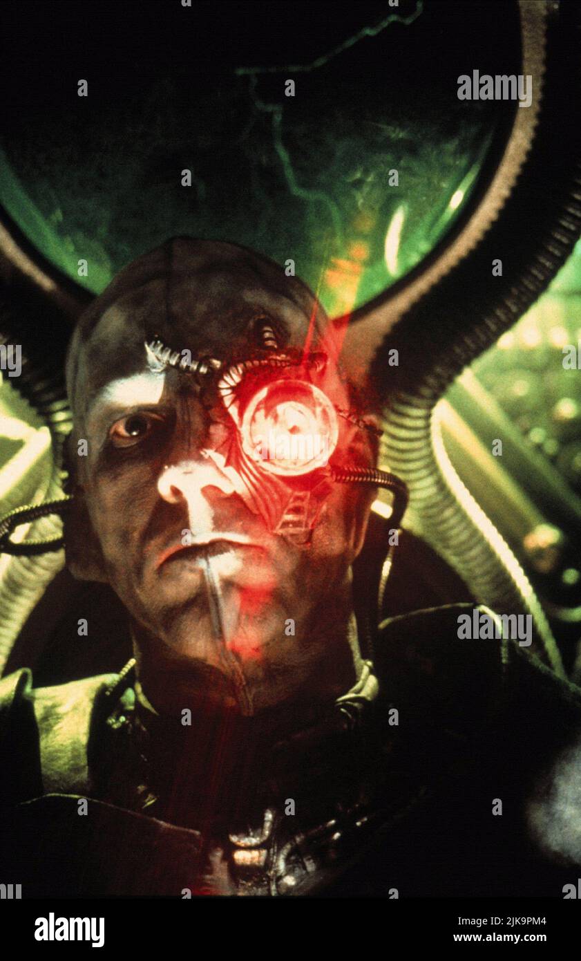 Borg Film Star Trek: First Contact (USA 1996) Charaktere: Borg / Star Trek VIII Regie: Jonathan Frakes 18. November 1996 **WARNUNG** dieses Foto ist nur für redaktionelle Zwecke bestimmt und unterliegt dem Urheberrecht von PARAMOUNT und/oder dem Fotografen, der von der Film- oder Produktionsgesellschaft beauftragt wurde, und kann nur durch Veröffentlichungen in Verbindung mit der Werbung für den oben genannten Film reproduziert werden. Es ist eine obligatorische Gutschrift bis ÜBERGEORDNETEN BETRAG erforderlich. Der Fotograf sollte ebenfalls angerechnet werden, wenn er bekannt ist. Ohne schriftliche Genehmigung der Film Company kann keine kommerzielle Nutzung gewährt werden. Stockfoto